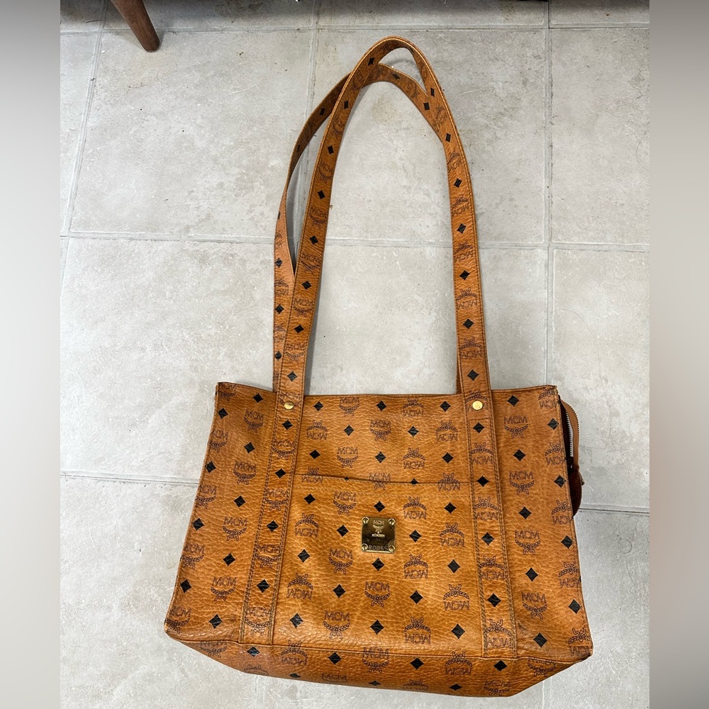 Authentic MCM purse, with dust bag